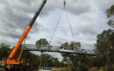 Pedestrian Bridge – Emerald